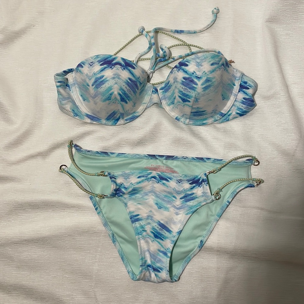Victoria’s Secret Bikini